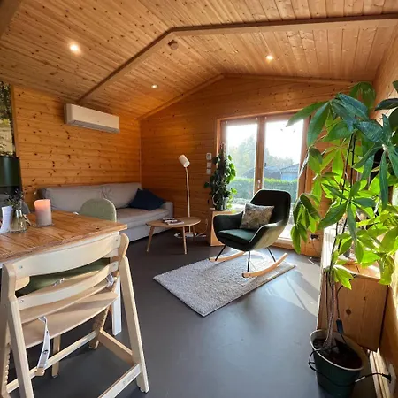 Nyaraló In Atzenhain Mit Grosser Terrasse Mücke